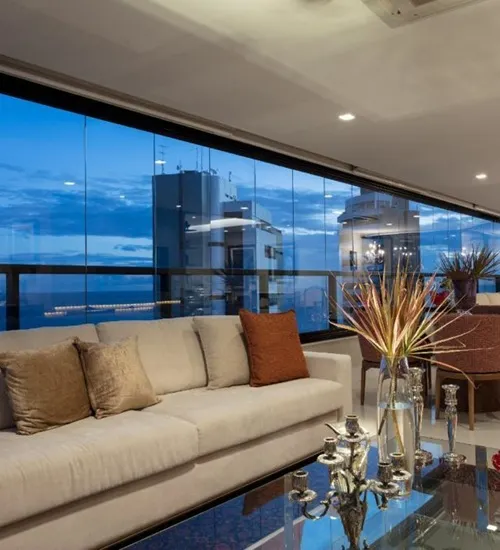 Varanda com vidros da Balcony Brasil